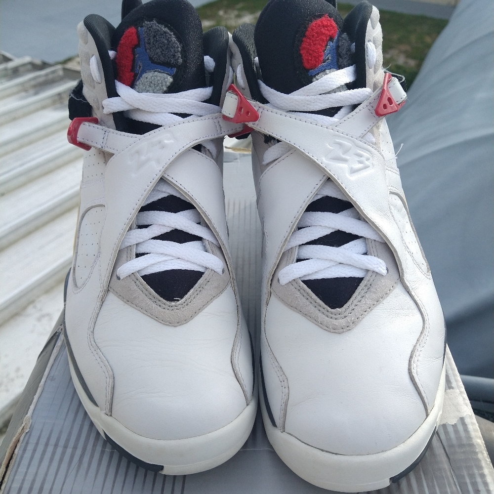 Jordan 8 bugs bunny 2002